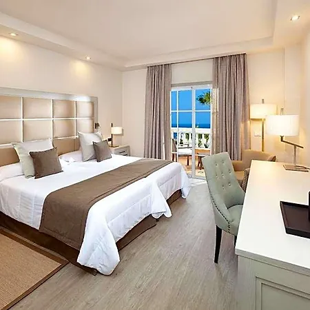 Hotel Riu Garoe 4*