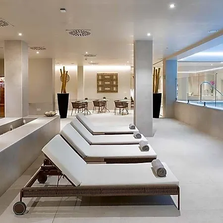 Riu Garoe Hotel 4*